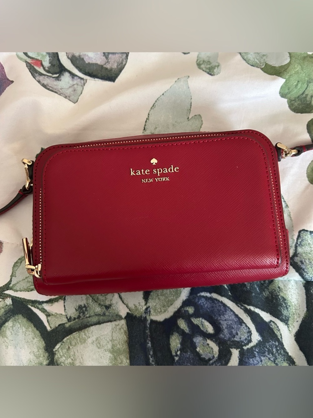 Kate Spade Small Leather Crossbody Bag with Matching Wallet NWOT - Picture 2 of 10